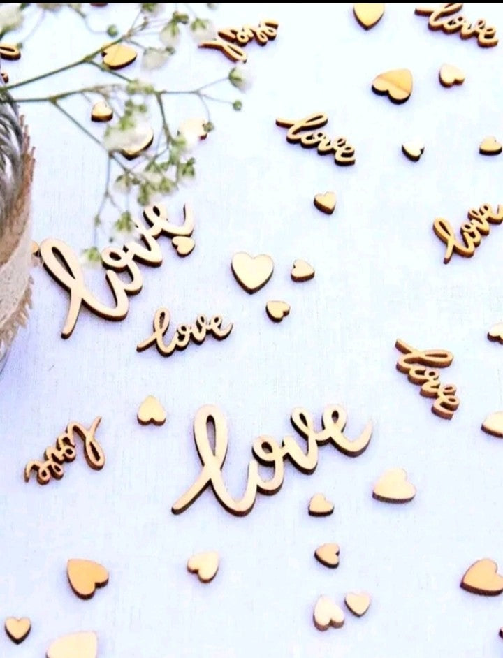 Lot confettis en bois Love