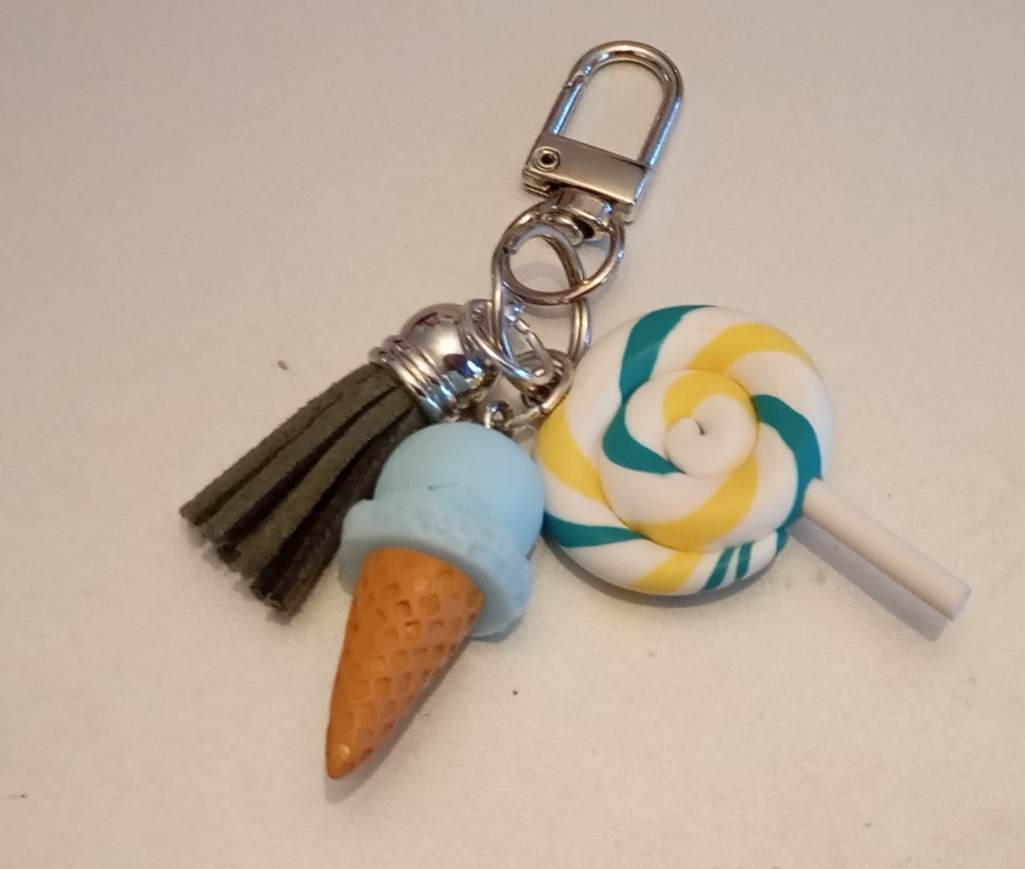 porte clé / bijoux de sac glace