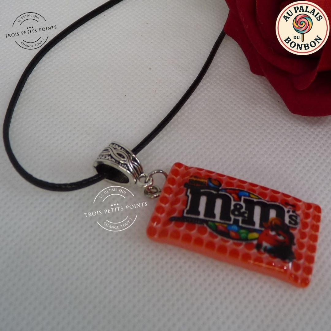 Collier m&m's