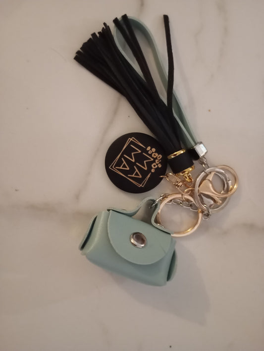 Portes clés / bijoux de sacs "pompons et mini sacs à mains